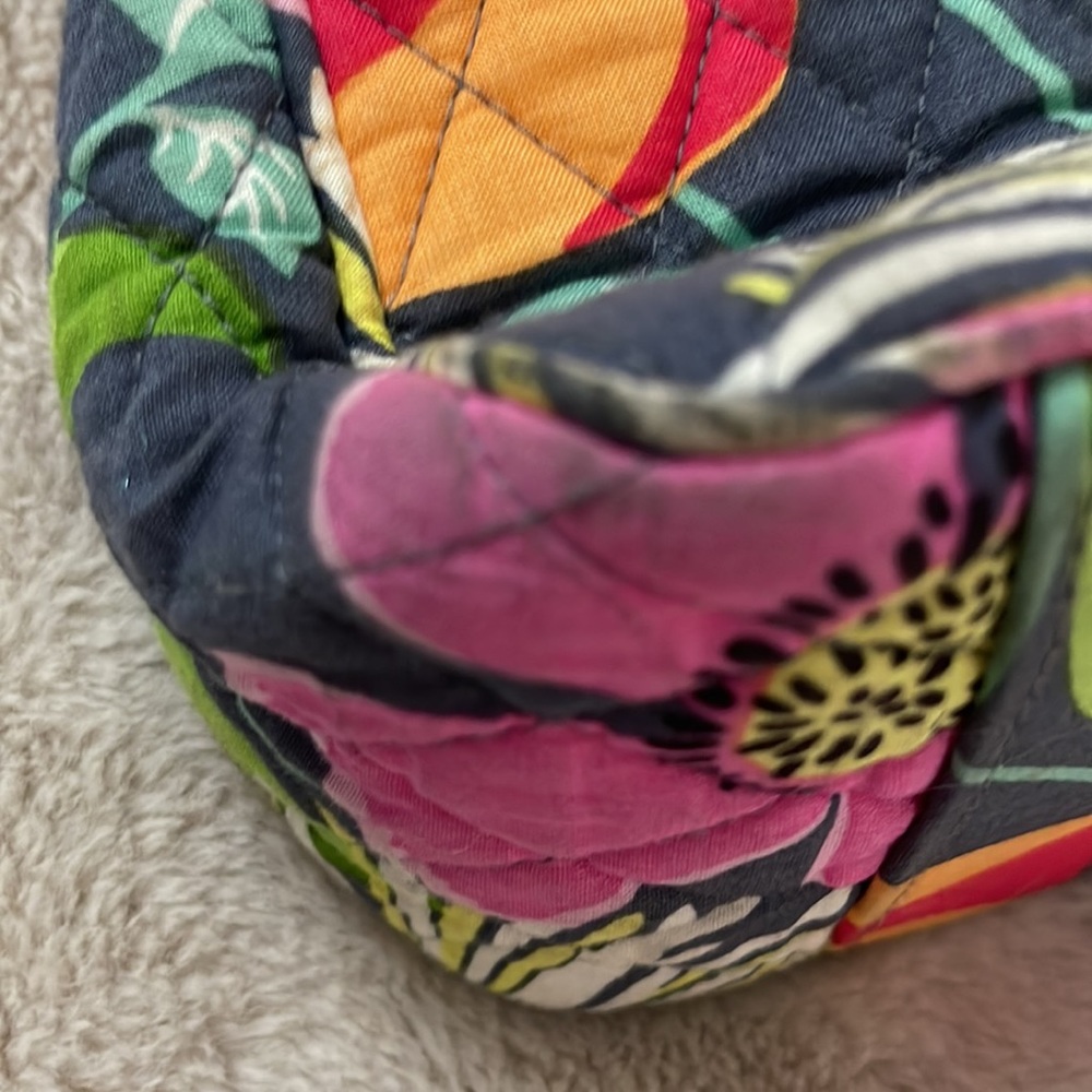 ๐ PRICE DROP ๐Vera Bradley Floral Women's Bag - Picture 12 of 16